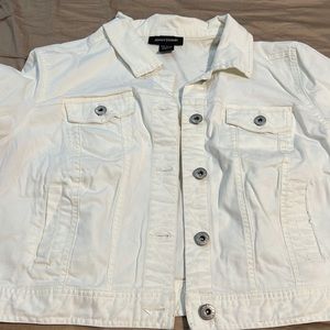 Ashley Stewart Cream colored long sleeve button down denim jacket size 18/20